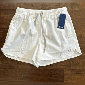 Huk White Women's Shorts